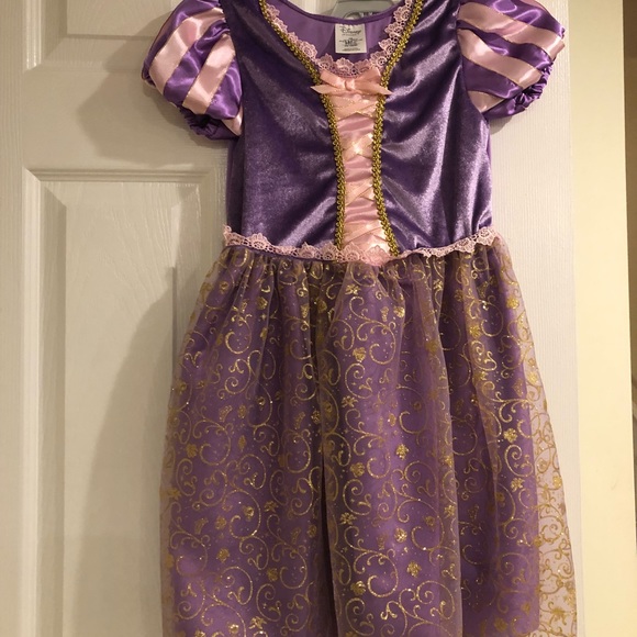 THIS SET IS SOLD...Unable to removed from here.. - Picture 7 of 8